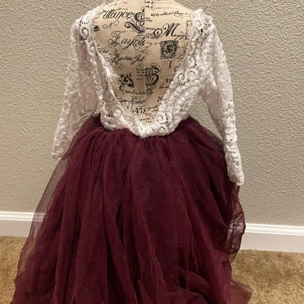 NWOT Princess Long Sleeve Backless Dress Size 5